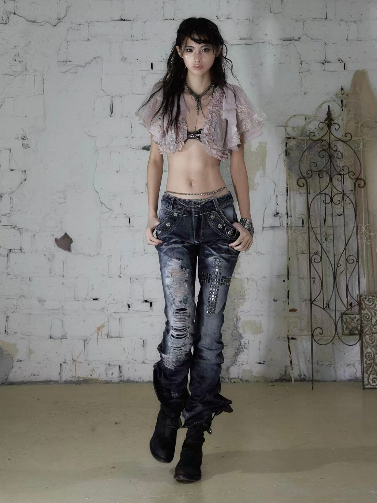 [Pre-order] Rhinestone Distressed Straight-Leg