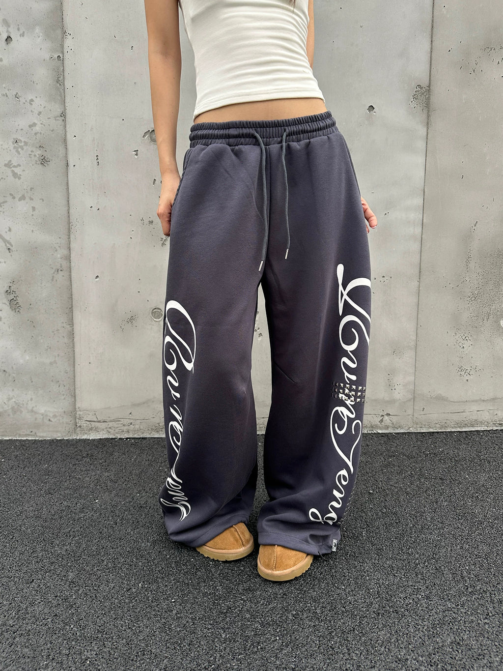 Unisex Letter Print Rivet Wide-Leg Drawstring Sweatpants
