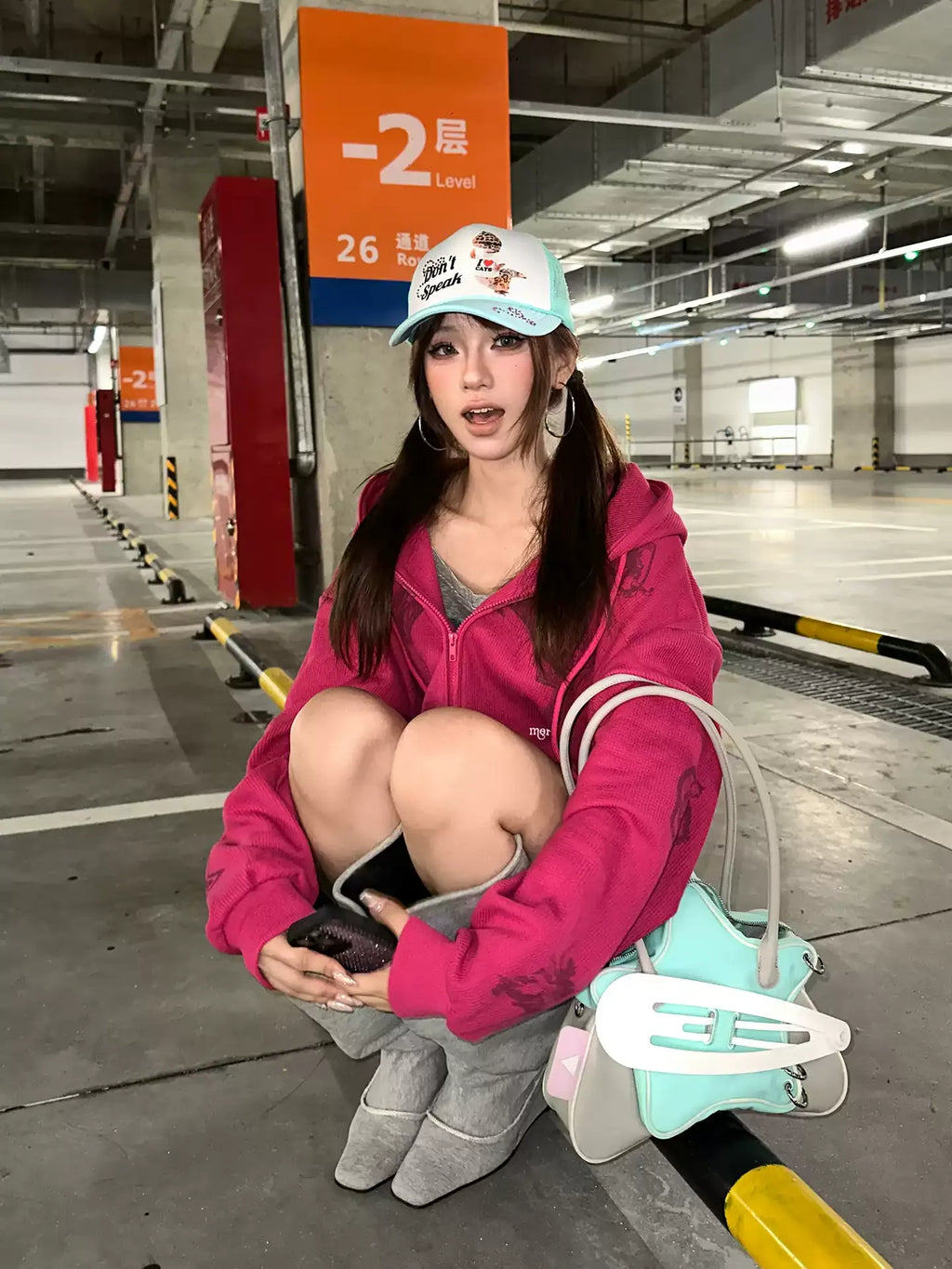 HABON Waffle Graphic Zip-Up Hoodie
